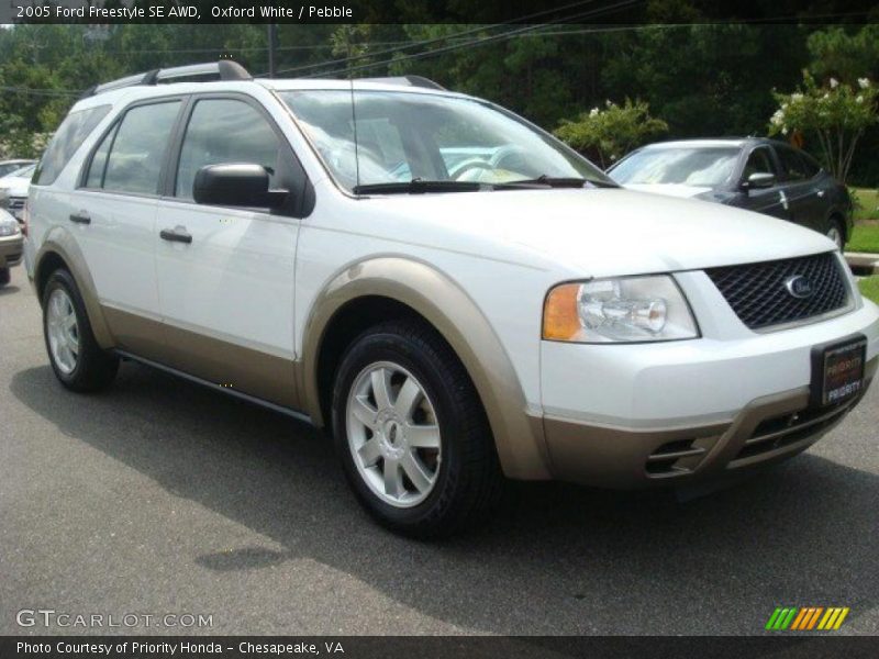 Oxford White / Pebble 2005 Ford Freestyle SE AWD