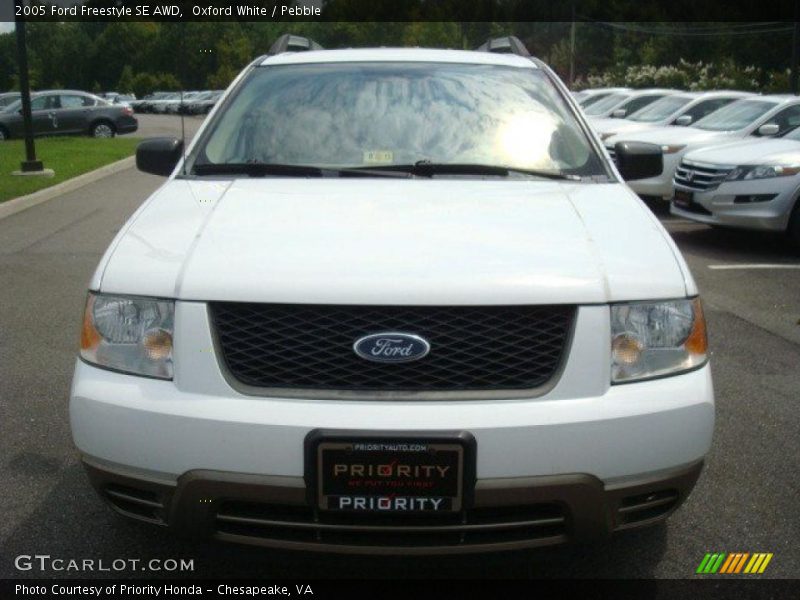 Oxford White / Pebble 2005 Ford Freestyle SE AWD