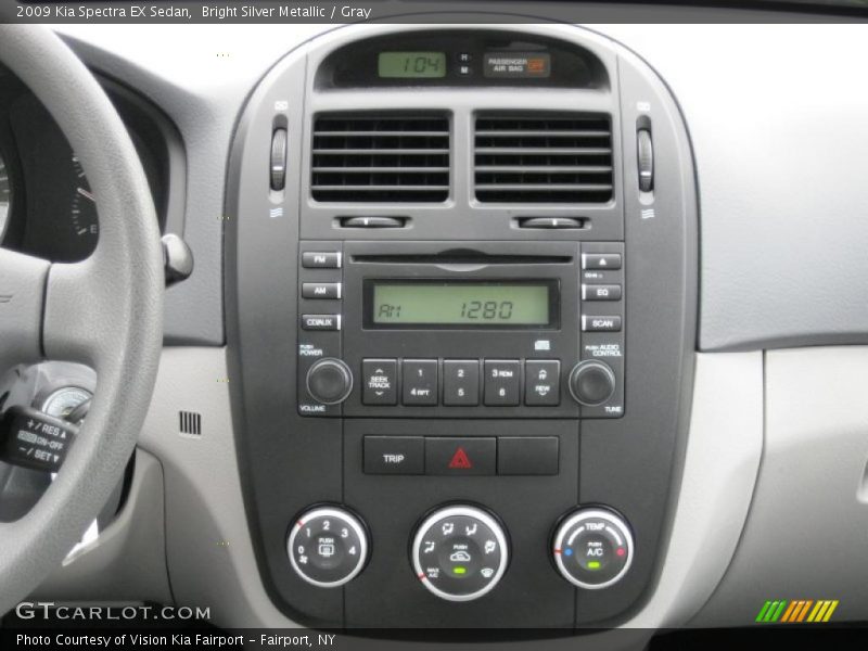 Bright Silver Metallic / Gray 2009 Kia Spectra EX Sedan