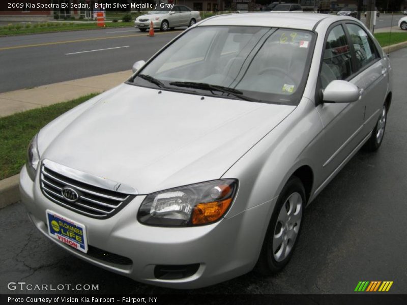 Bright Silver Metallic / Gray 2009 Kia Spectra EX Sedan