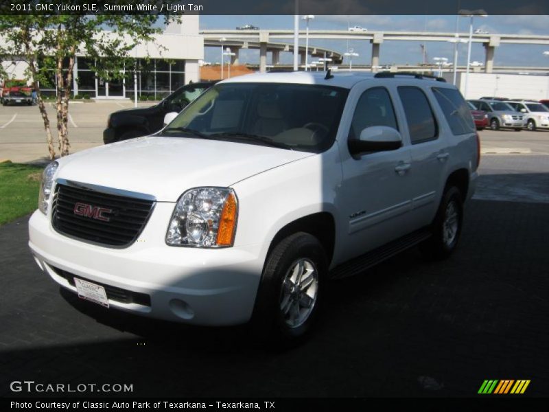 Summit White / Light Tan 2011 GMC Yukon SLE