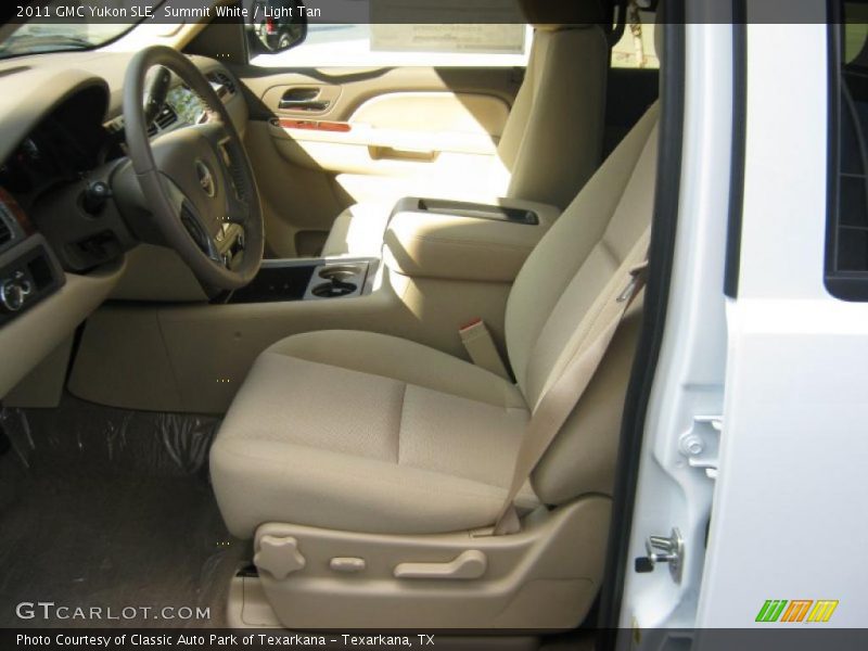 Summit White / Light Tan 2011 GMC Yukon SLE