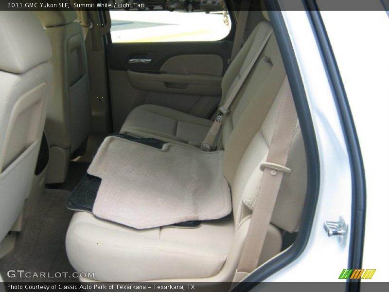 Summit White / Light Tan 2011 GMC Yukon SLE