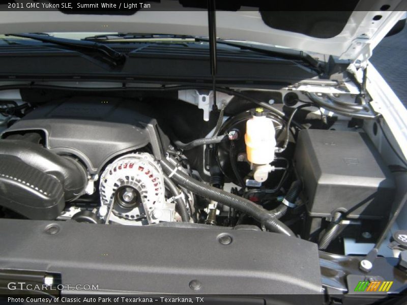 Summit White / Light Tan 2011 GMC Yukon SLE