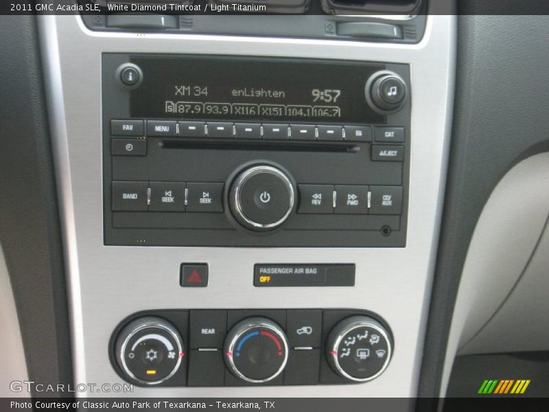 White Diamond Tintcoat / Light Titanium 2011 GMC Acadia SLE