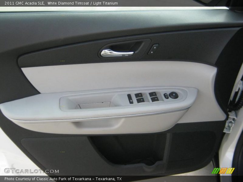 White Diamond Tintcoat / Light Titanium 2011 GMC Acadia SLE