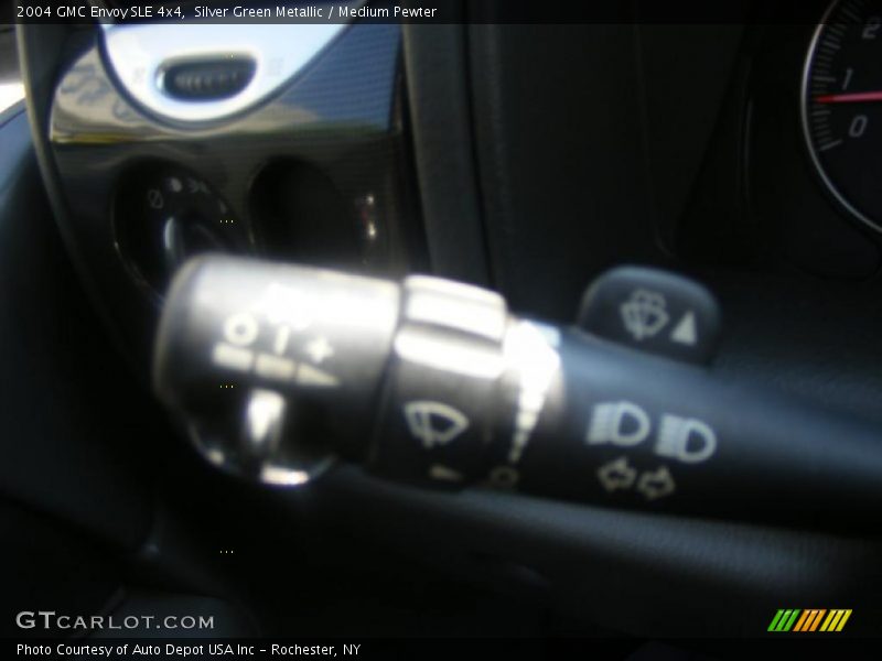 Silver Green Metallic / Medium Pewter 2004 GMC Envoy SLE 4x4