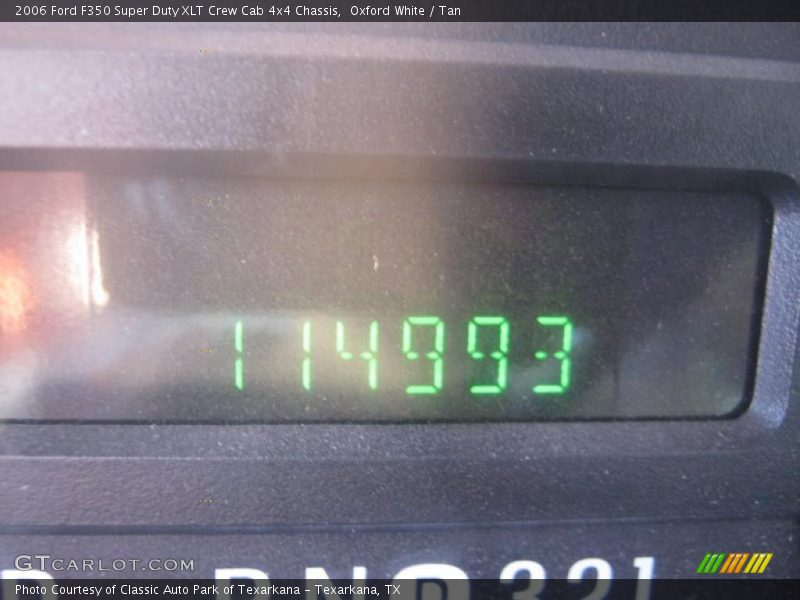 Oxford White / Tan 2006 Ford F350 Super Duty XLT Crew Cab 4x4 Chassis