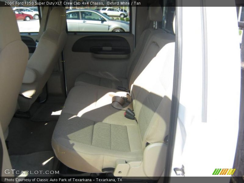 Oxford White / Tan 2006 Ford F350 Super Duty XLT Crew Cab 4x4 Chassis