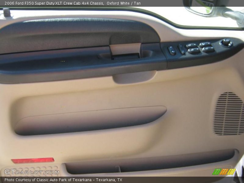 Oxford White / Tan 2006 Ford F350 Super Duty XLT Crew Cab 4x4 Chassis