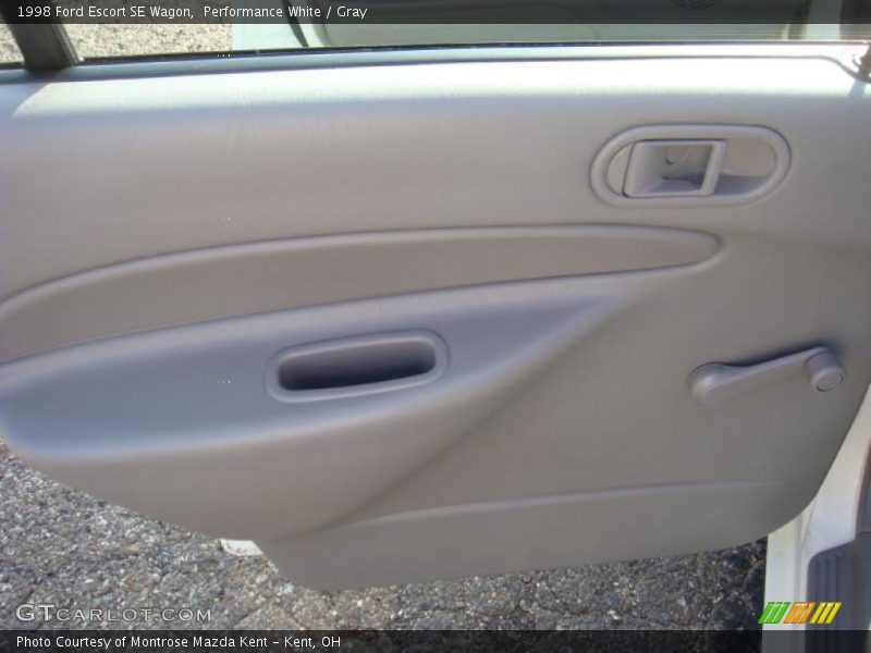 Performance White / Gray 1998 Ford Escort SE Wagon