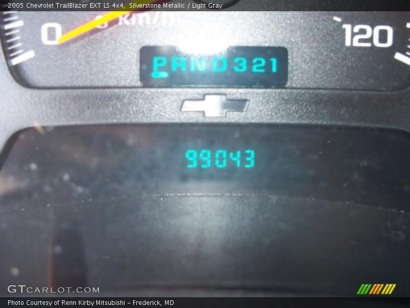 Silverstone Metallic / Light Gray 2005 Chevrolet TrailBlazer EXT LS 4x4