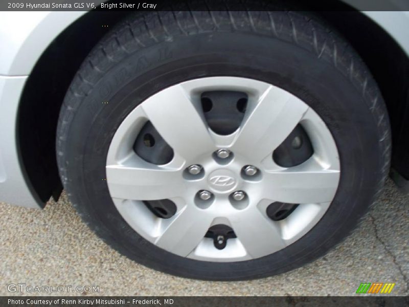 Bright Silver / Gray 2009 Hyundai Sonata GLS V6