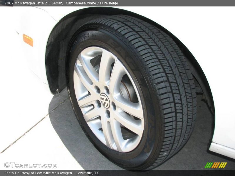 Campanella White / Pure Beige 2007 Volkswagen Jetta 2.5 Sedan