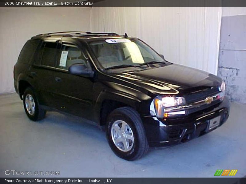 Black / Light Gray 2006 Chevrolet TrailBlazer LS