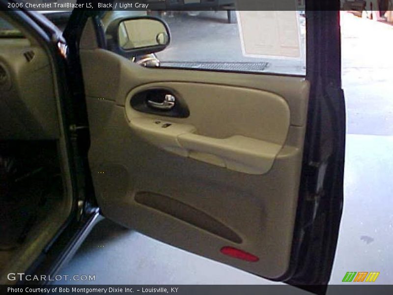 Black / Light Gray 2006 Chevrolet TrailBlazer LS