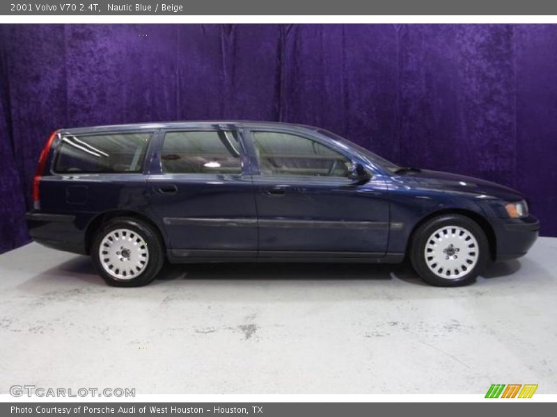 Nautic Blue / Beige 2001 Volvo V70 2.4T