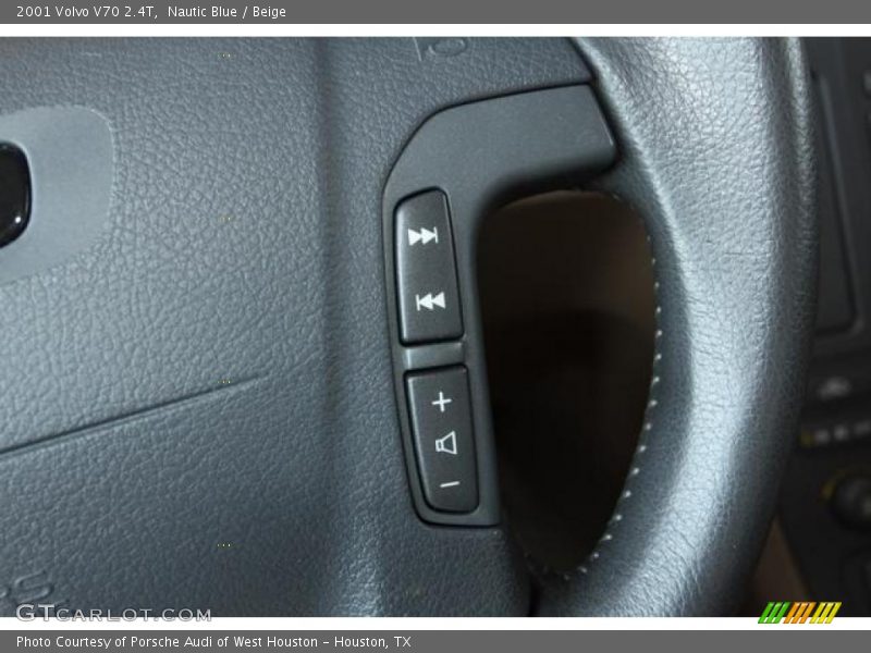 Nautic Blue / Beige 2001 Volvo V70 2.4T