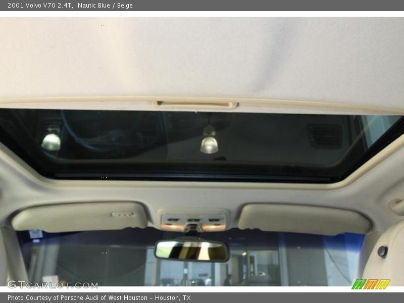 Nautic Blue / Beige 2001 Volvo V70 2.4T