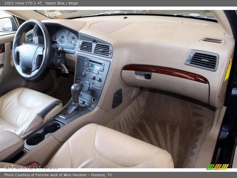 Nautic Blue / Beige 2001 Volvo V70 2.4T