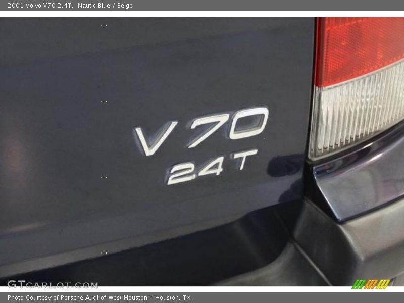 Nautic Blue / Beige 2001 Volvo V70 2.4T
