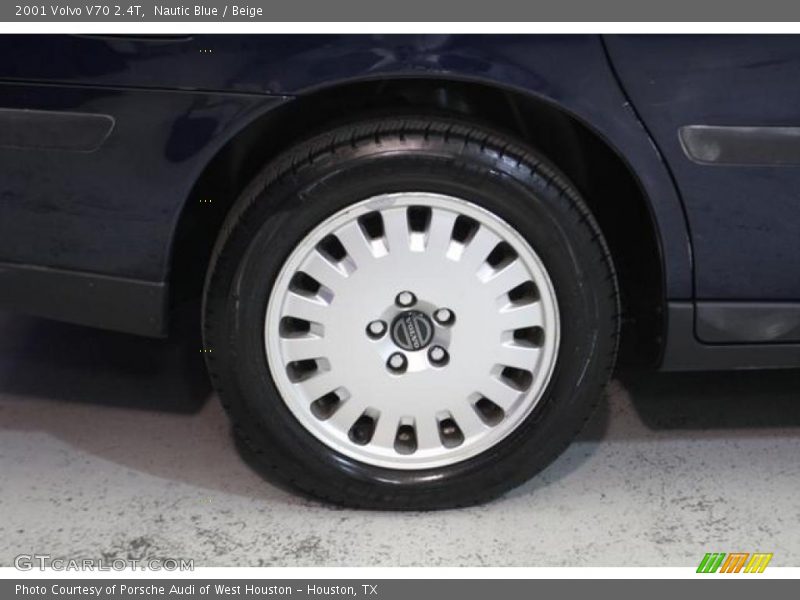 Nautic Blue / Beige 2001 Volvo V70 2.4T