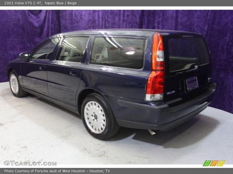 Nautic Blue / Beige 2001 Volvo V70 2.4T