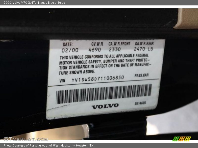 Nautic Blue / Beige 2001 Volvo V70 2.4T