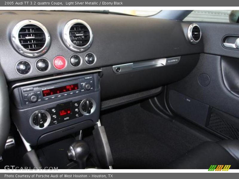 Light Silver Metallic / Ebony Black 2005 Audi TT 3.2 quattro Coupe