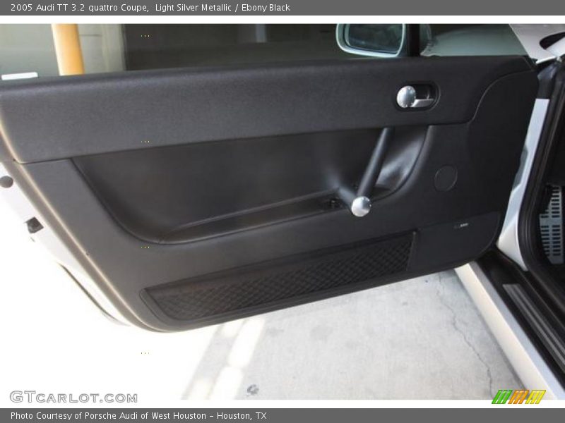 Light Silver Metallic / Ebony Black 2005 Audi TT 3.2 quattro Coupe