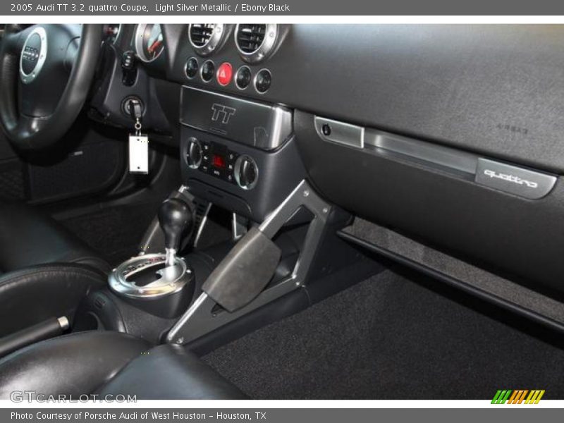 Light Silver Metallic / Ebony Black 2005 Audi TT 3.2 quattro Coupe