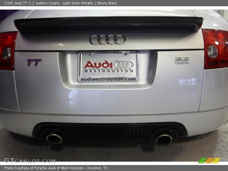 Light Silver Metallic / Ebony Black 2005 Audi TT 3.2 quattro Coupe
