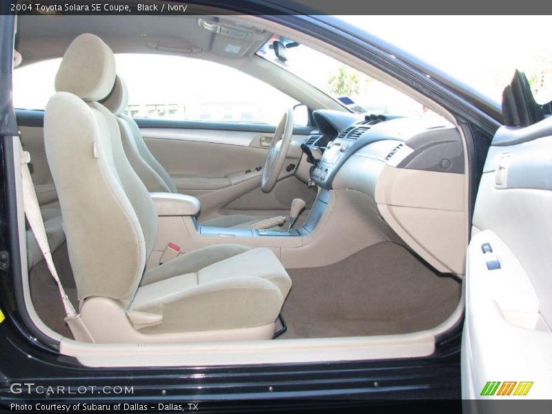 Black / Ivory 2004 Toyota Solara SE Coupe