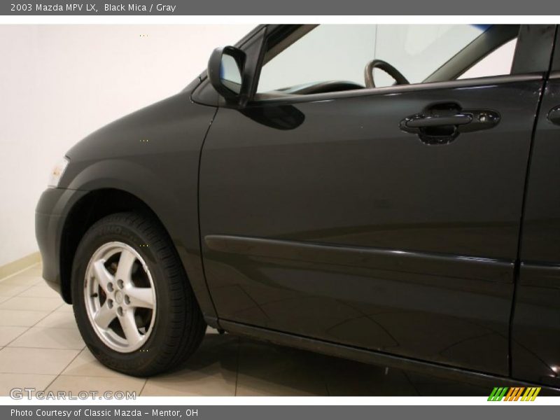 Black Mica / Gray 2003 Mazda MPV LX