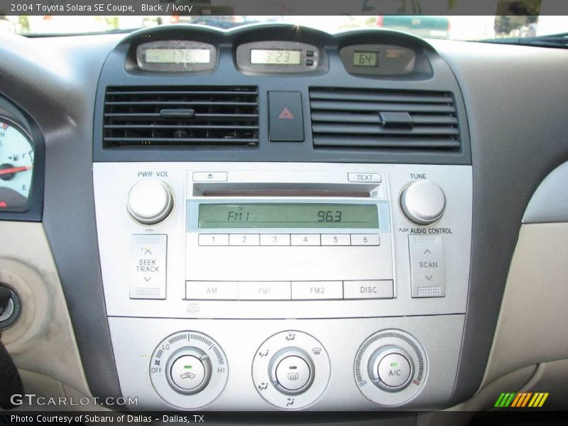 Black / Ivory 2004 Toyota Solara SE Coupe