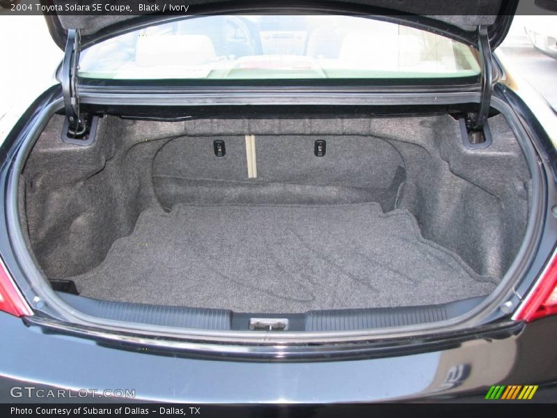 Black / Ivory 2004 Toyota Solara SE Coupe