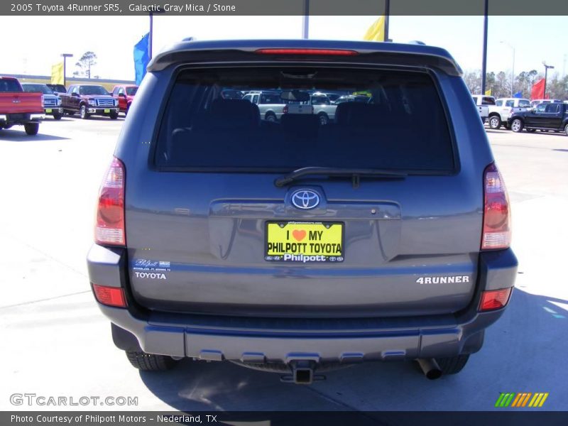 Galactic Gray Mica / Stone 2005 Toyota 4Runner SR5
