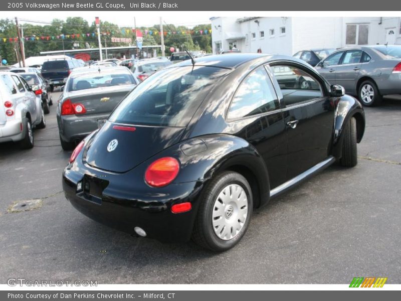 Uni Black / Black 2005 Volkswagen New Beetle GL Coupe