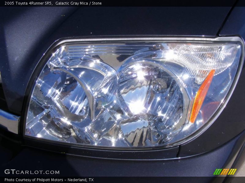Galactic Gray Mica / Stone 2005 Toyota 4Runner SR5