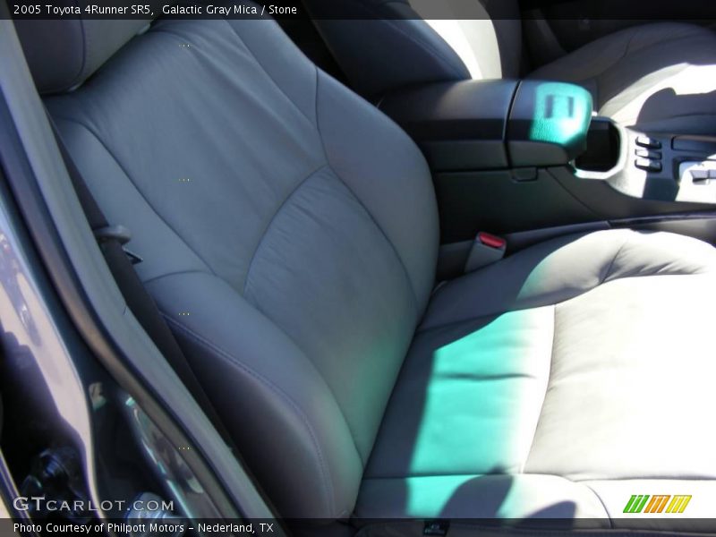 Galactic Gray Mica / Stone 2005 Toyota 4Runner SR5