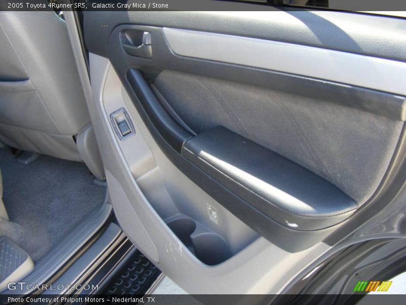 Galactic Gray Mica / Stone 2005 Toyota 4Runner SR5