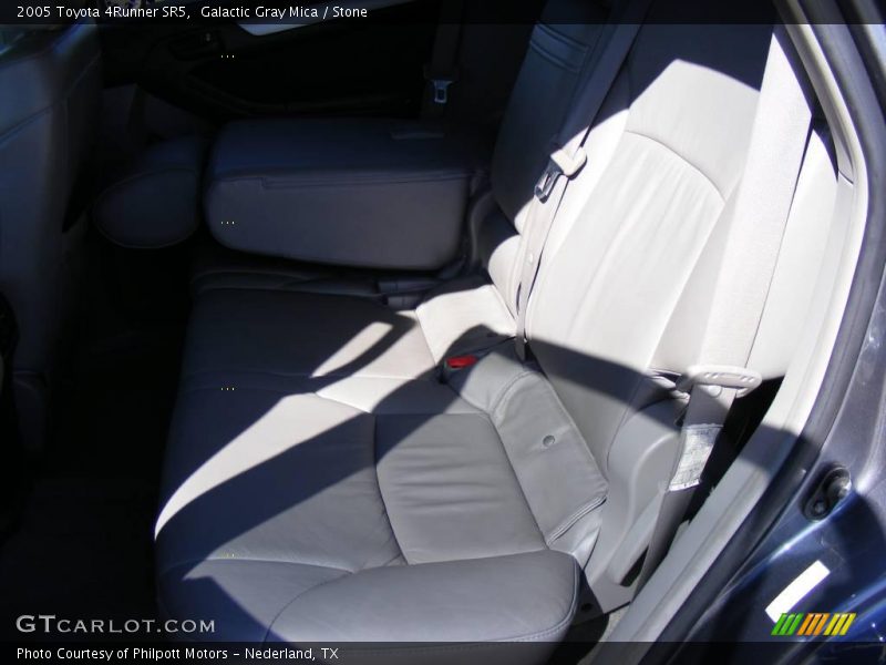 Galactic Gray Mica / Stone 2005 Toyota 4Runner SR5