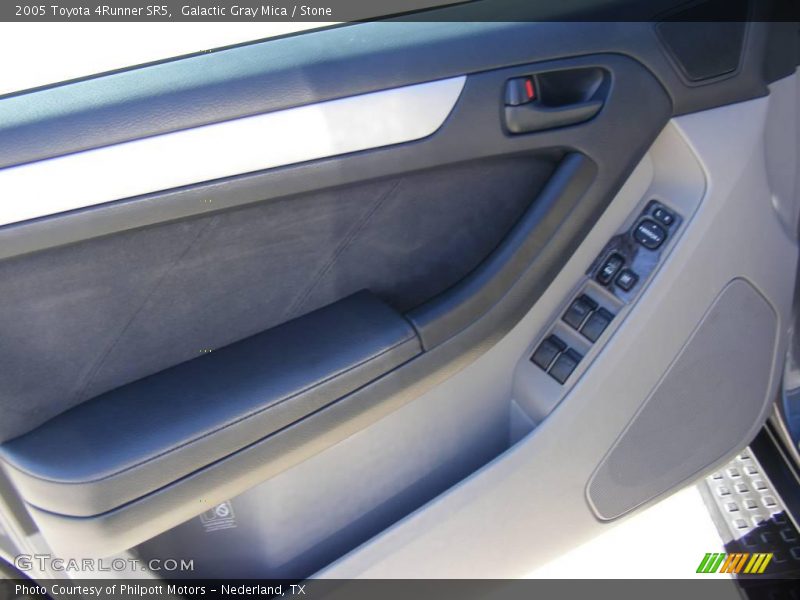 Galactic Gray Mica / Stone 2005 Toyota 4Runner SR5