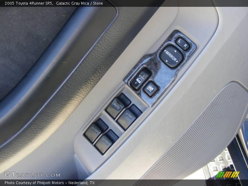 Galactic Gray Mica / Stone 2005 Toyota 4Runner SR5