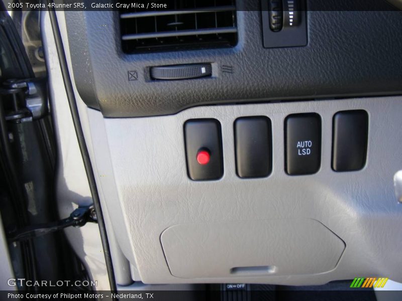 Galactic Gray Mica / Stone 2005 Toyota 4Runner SR5