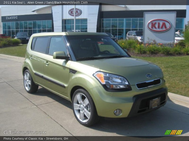 Alien Green / Sand/Black Houndstooth Cloth 2011 Kia Soul !