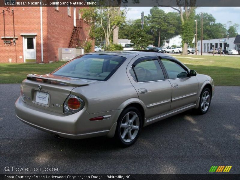 Sunlit Sand Metallic / Blond 2002 Nissan Maxima SE
