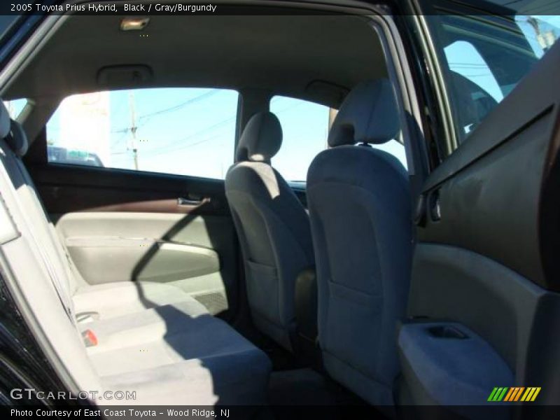 Black / Gray/Burgundy 2005 Toyota Prius Hybrid