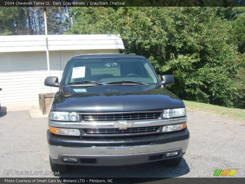 Dark Gray Metallic / Gray/Dark Charcoal 2004 Chevrolet Tahoe LS