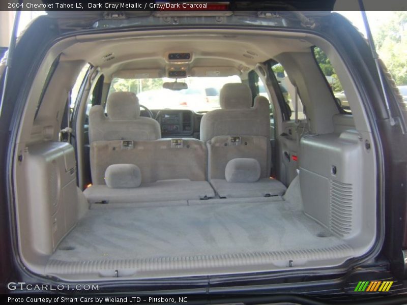 Dark Gray Metallic / Gray/Dark Charcoal 2004 Chevrolet Tahoe LS